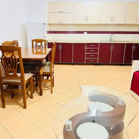 Leonard Apartment Тирана Екстер'єр фото