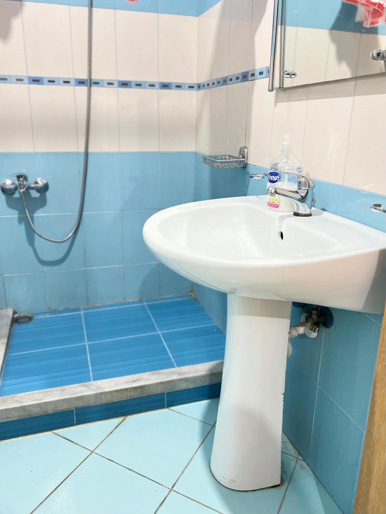 Leonard Apartment Тирана Екстер'єр фото